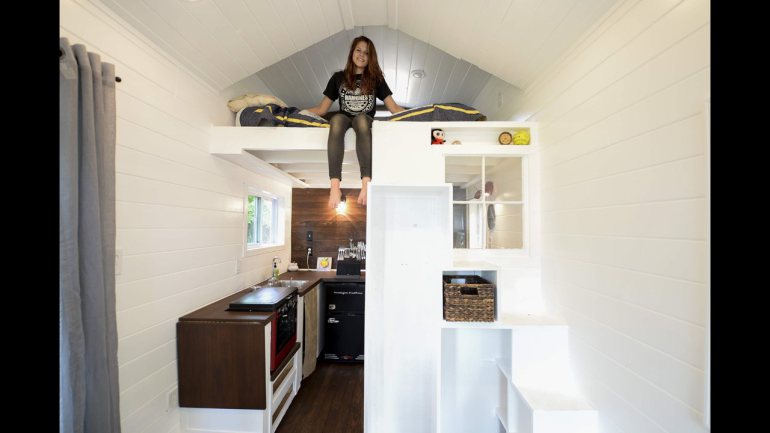 девочка построила дом, дом своими руками, дом за 10 000 долларов, Сицилия Колбэк