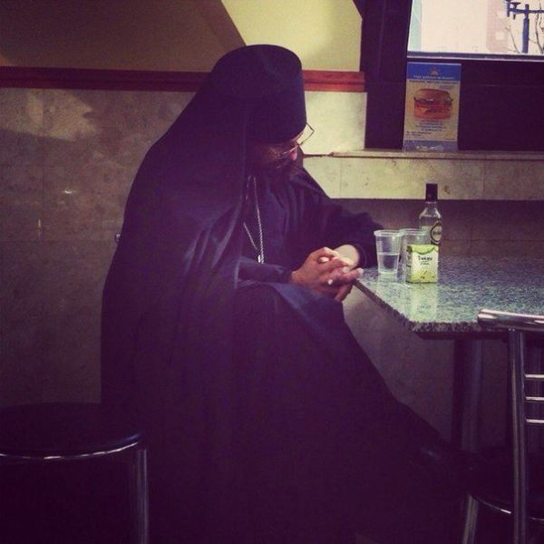 это россия детка, умом россию не понять, тем временем в России 