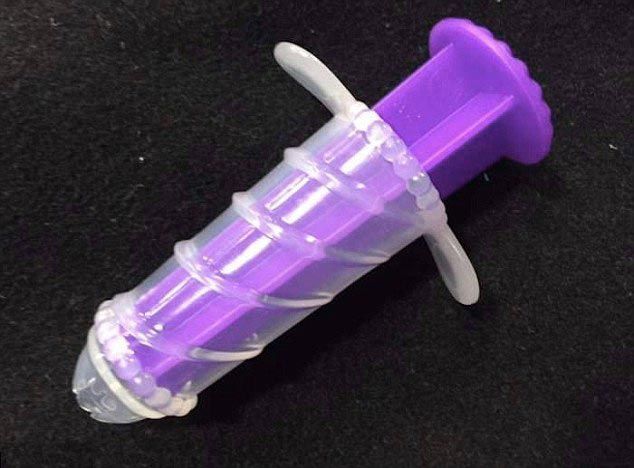 Родители возмущены детской игрушкой от Hasbro, очень сильно напоминающей пeниc игрушка от Hasbro напоминающая мужской, детская игрушка в виде, детская игрушка напоминающая мужской, play-doh мужской