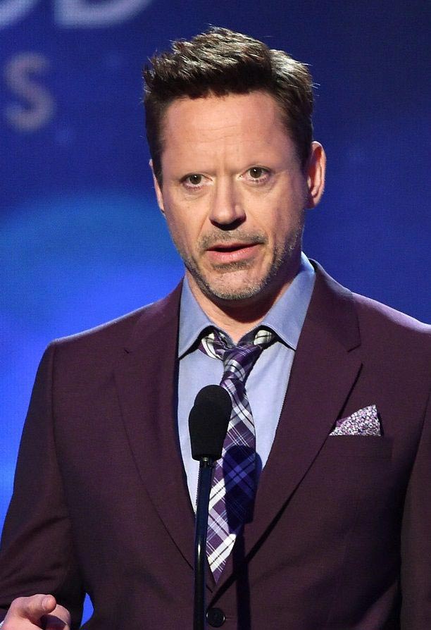 брови решают, с бровями и без, звёзды без бровей