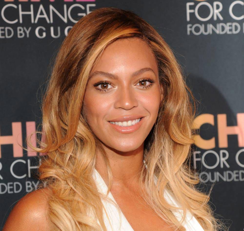 брови решают, с бровями и без, звёзды без бровей