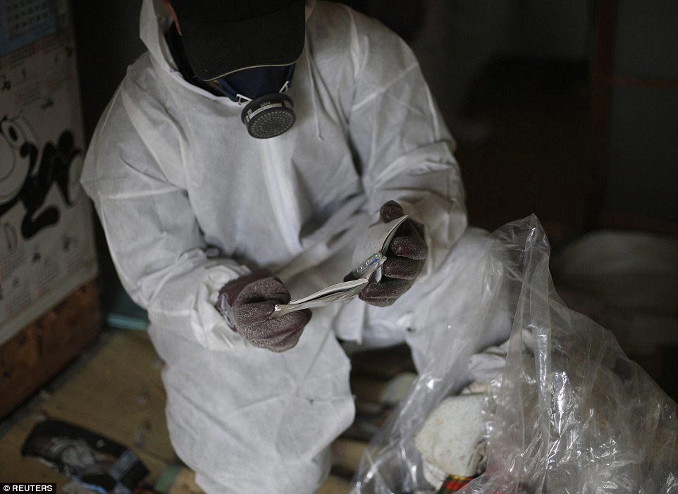 Lonely Death Squads, Отряд одинокой смерти, служба опустошения домов умерших стариков, служба уборки домов усопших стариков, японская служба уборки умерших люде