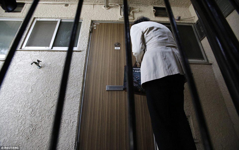 Lonely Death Squads, Отряд одинокой смерти, служба опустошения домов умерших стариков, служба уборки домов усопших стариков, японская служба уборки умерших люде