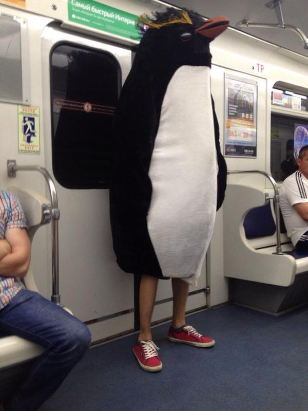 мода петербургского метро, мода метро, модники в транспорте, странные пассажиры метро 
