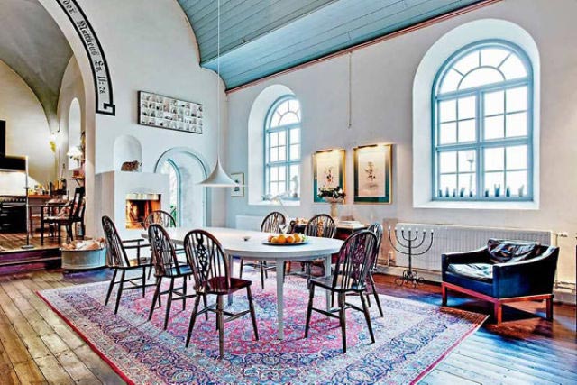 шведская церковь превращенная в дом, шведская церковь в дом, переделали церковь в дом