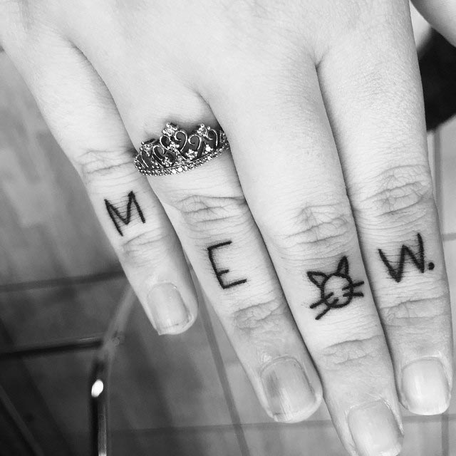 тату с кjшками, кошачьи тату, tattoo with cat