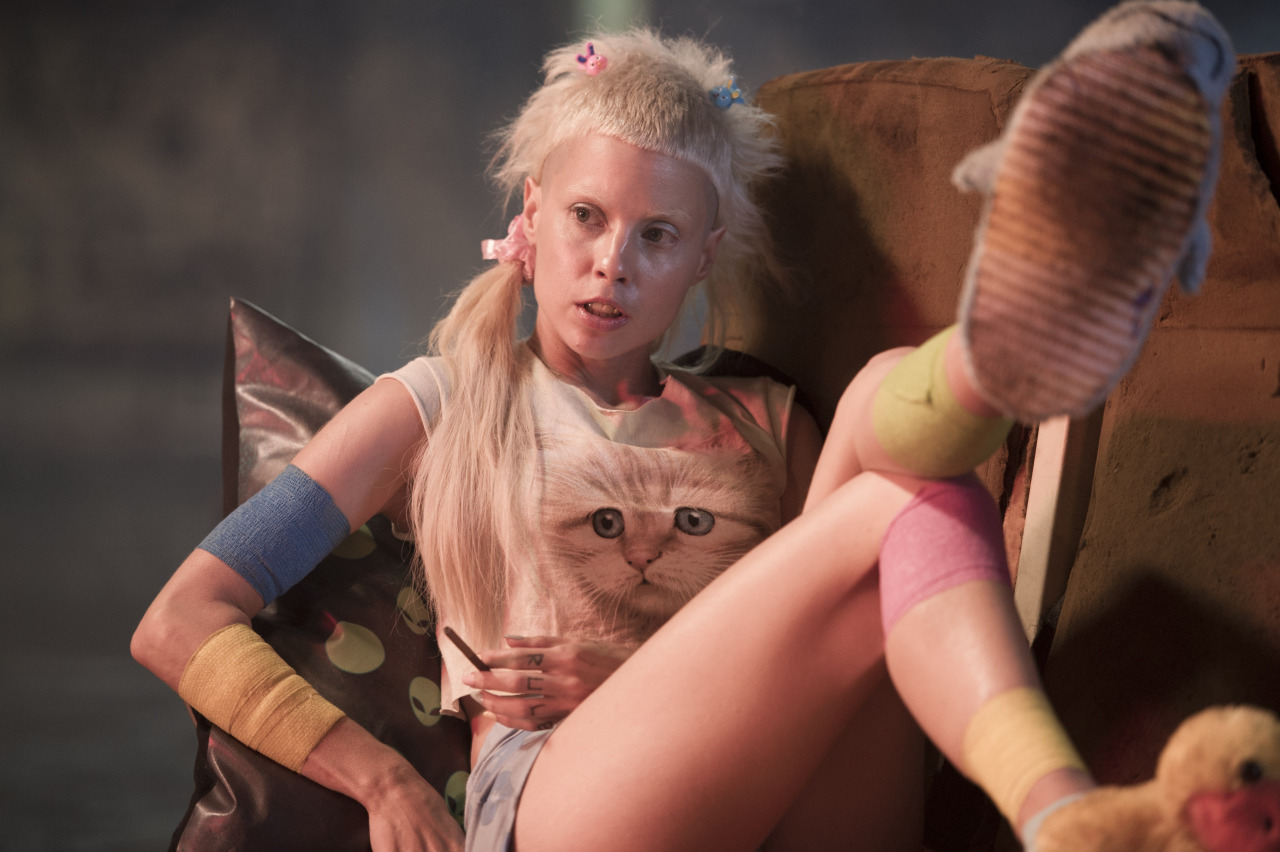 Йоланди Фиссер, Die Antwoord, Yo-Landi Vi$$er, робот по имени чаппи, die antwoord chappie 