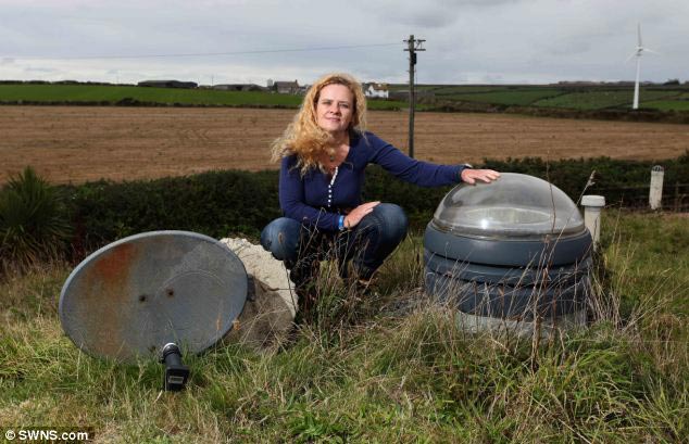 превратила бункер в дом, женщина бункер второй мировой в дом, из бункера в дом