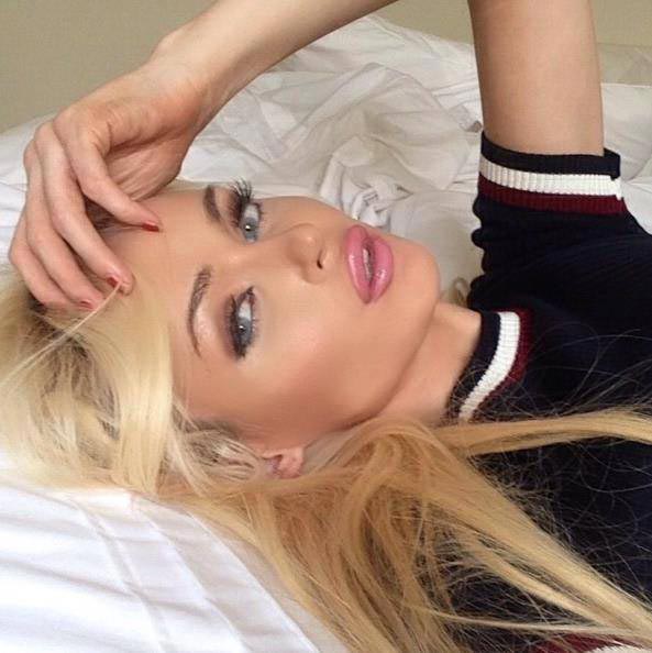 Эштон Кларк, Ashton Clarke, образ Барби, девушка Барби, не воспринимают всерьез образ Барби