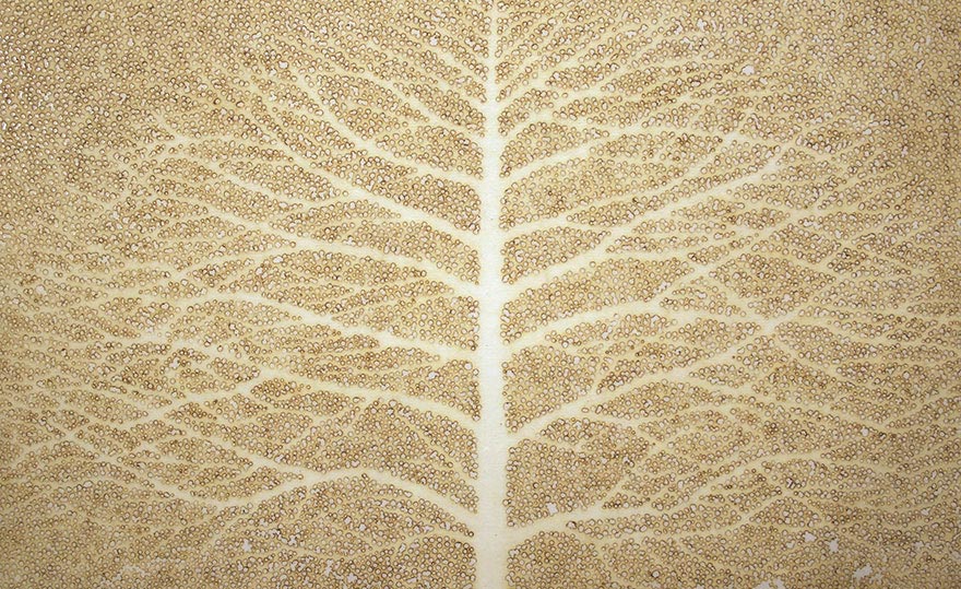 художник прожигает бумагу ароматическими палочками, Jihyun Park