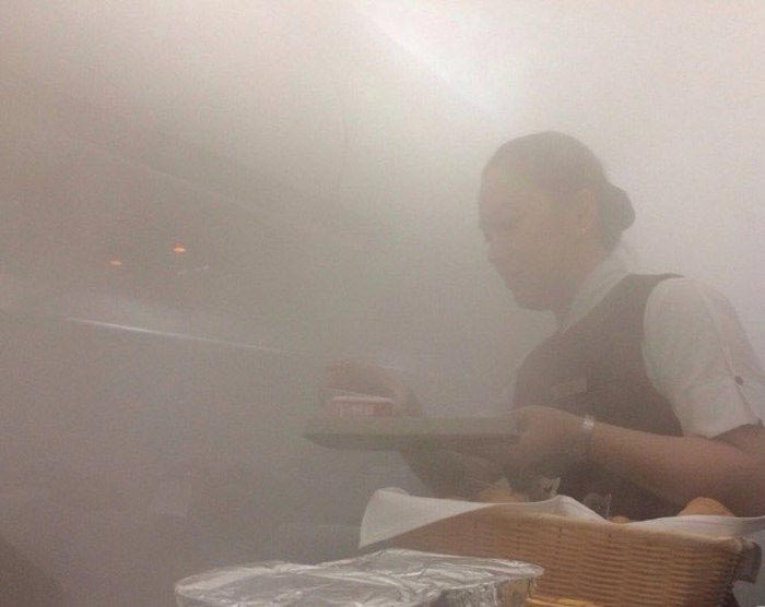 сайна в самолете, парилка в самолете, пар в самолете, высокая влажность пар в самолете
