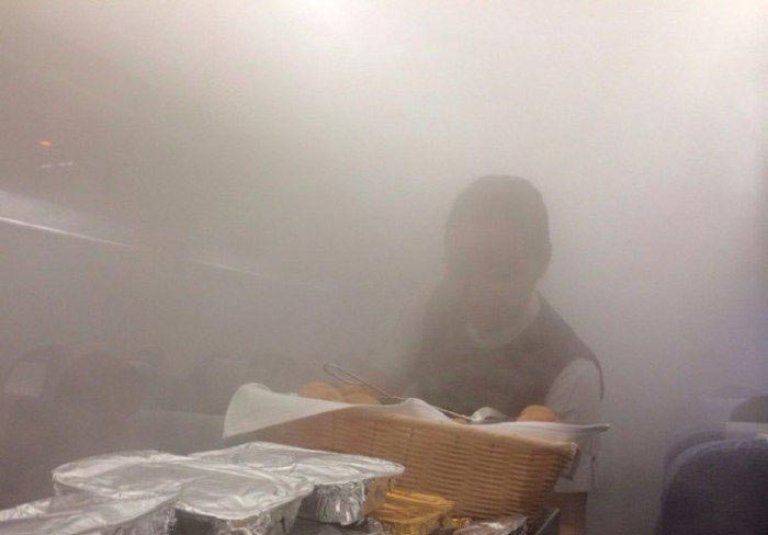 сайна в самолете, парилка в самолете, пар в самолете, высокая влажность пар в самолете