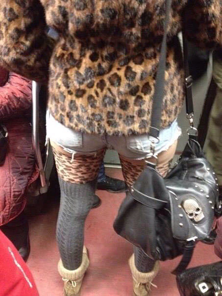 мода петербургского метро, мода метро, модники в транспорте, странные пассажиры метро 