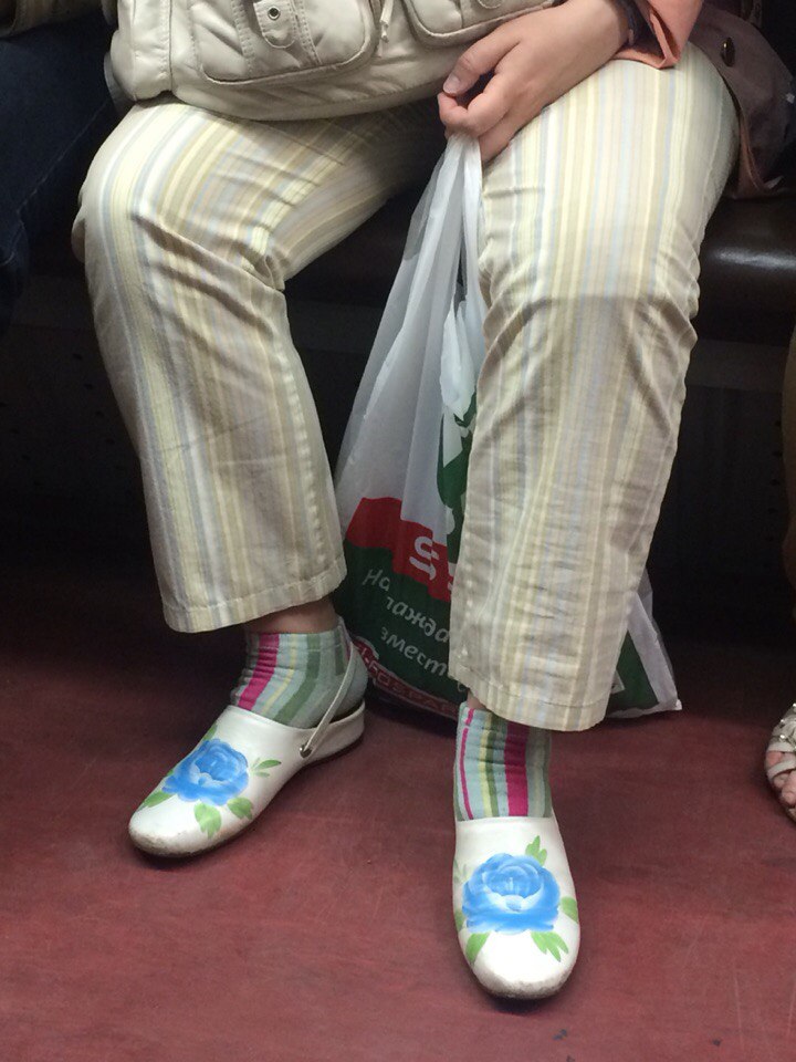 мода петербургского метро, мода метро, модники в транспорте, странные пассажиры метро 