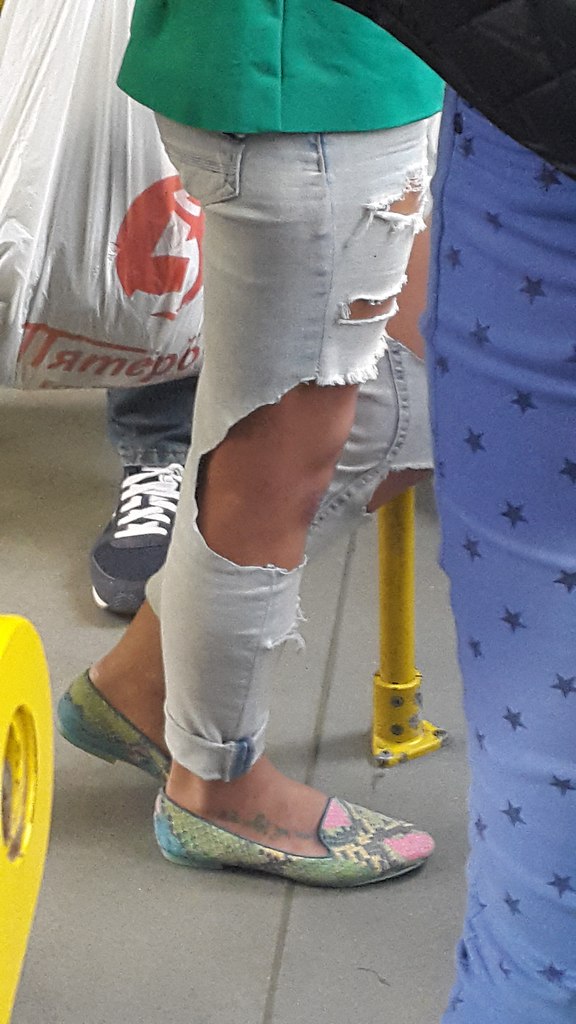 мода петербургского метро, мода метро, модники в транспорте, странные пассажиры метро 