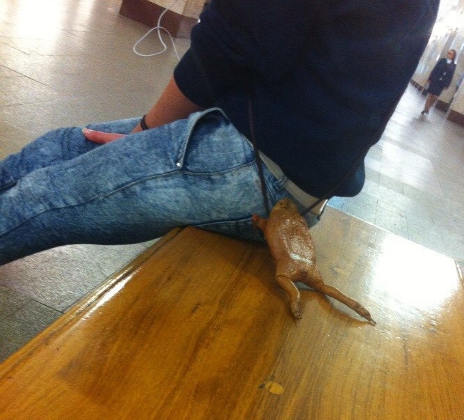 мода петербургского метро, мода метро, модники в транспорте, странные пассажиры метро 