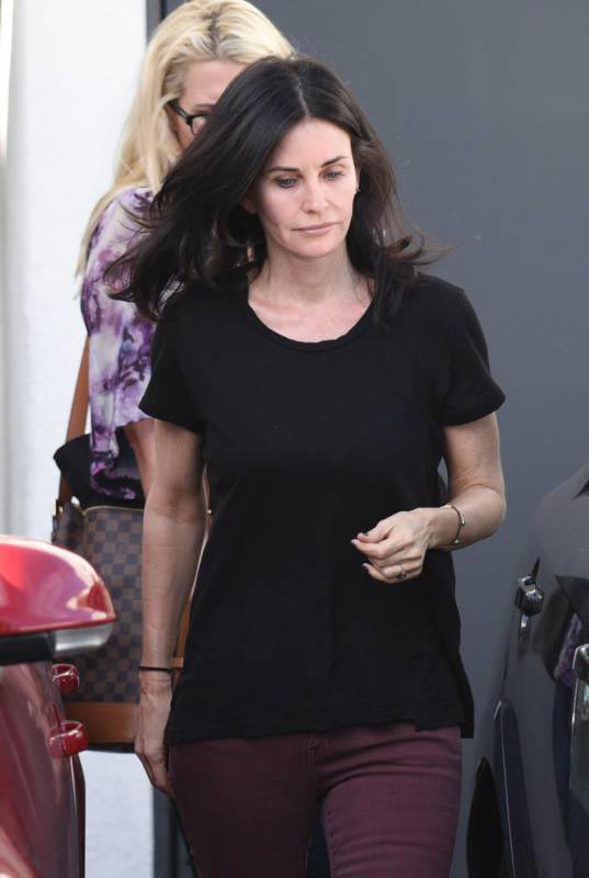 Кортни Кокс выглядит без макияжа, Кортни Кокс 50 лет