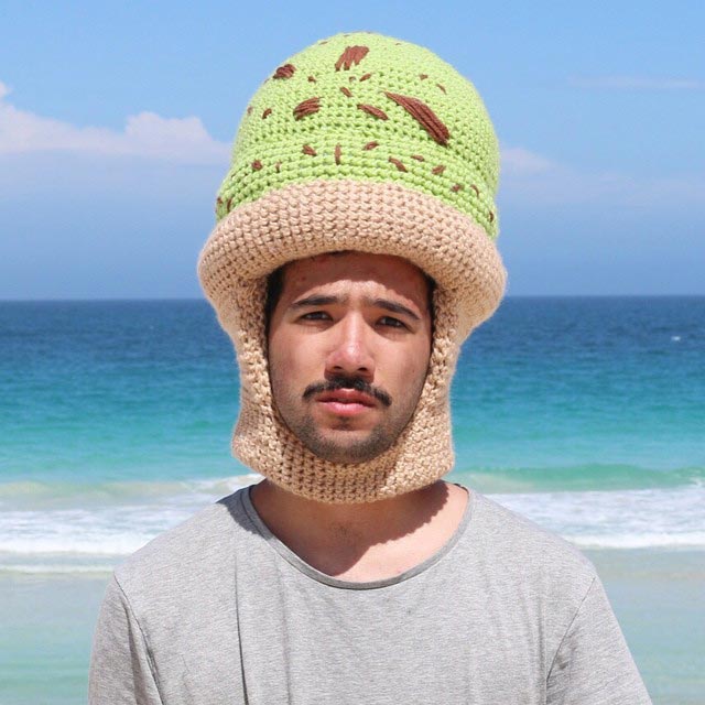 Фил Фергюсон, Phil Ferguson, Сhiliphilly, парень вяжет крючком аппетитные шляпы