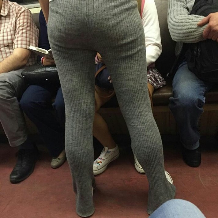 Мода, пощади или самые лихие модники российского метро мода петербургского метро, мода метро, модники в транспорте, странные пассажиры метро