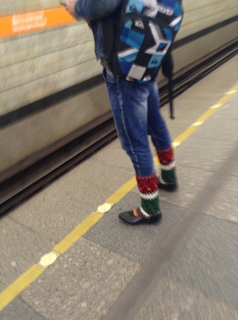 мода петербургского метро, мода метро, модники в транспорте, странные пассажиры метро 
