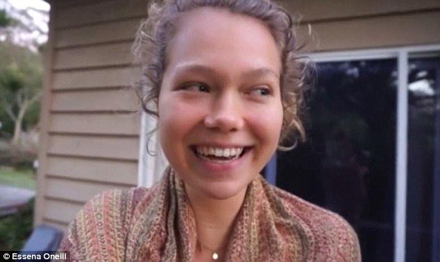 Соцсети это не реальная жизнь, Эссена О'Нил, Essena O'Neill, рассказала правду о фотогарфиях instagram