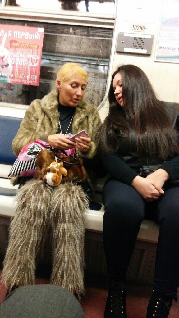 Отчаянные модники петербургского метро модники петербургского метро, мода метро, странные пассажиры метро