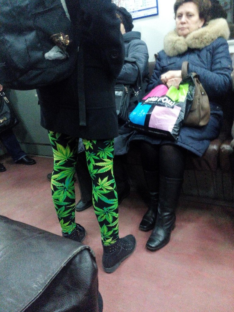 Отчаянные модники петербургского метро модники петербургского метро, мода метро, странные пассажиры метро