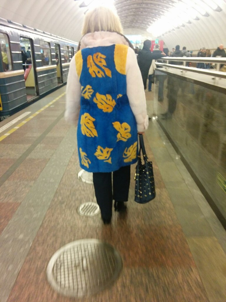 Отчаянные модники петербургского метро модники петербургского метро, мода метро, странные пассажиры метро