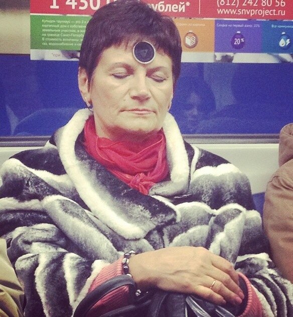 Отчаянные модники петербургского метро модники петербургского метро, мода метро, странные пассажиры метро