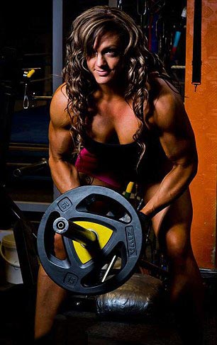 женщина до и после бодибилдинга, женщина занялась бодибилдингом, женщина похудела бодибилдинг, бодибилдинг после беременности