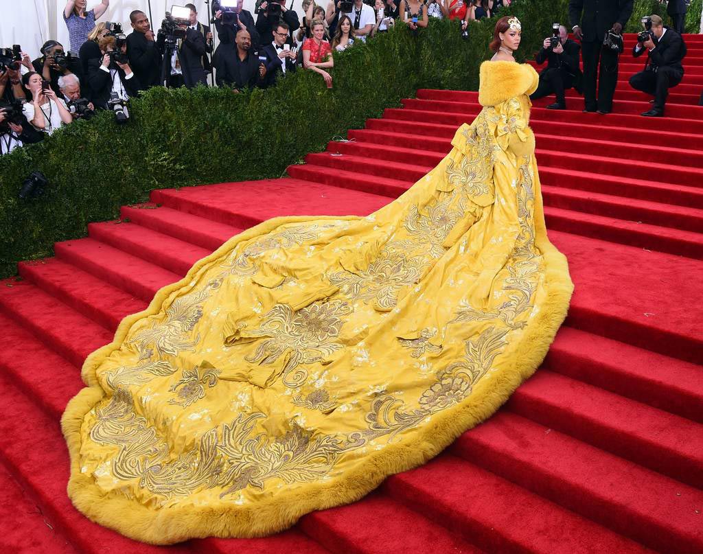 Met Gala 2015, бал Института костюма 2015, Наряды голливудских звёзд на красной ковровой дорожке Met Gala 2015