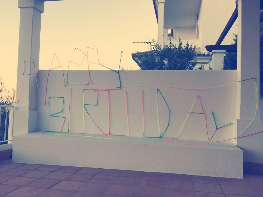 длинная трубочка, папа построил длинную коктейльную трубочку, длинная коктейльная трубочка на день рождения, длинная соломинка на день рождения