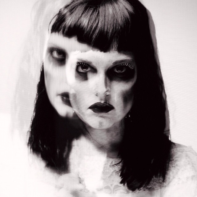 впечатляющие костюмы  Хэллоуина, жуткий грим для Хэллоуина