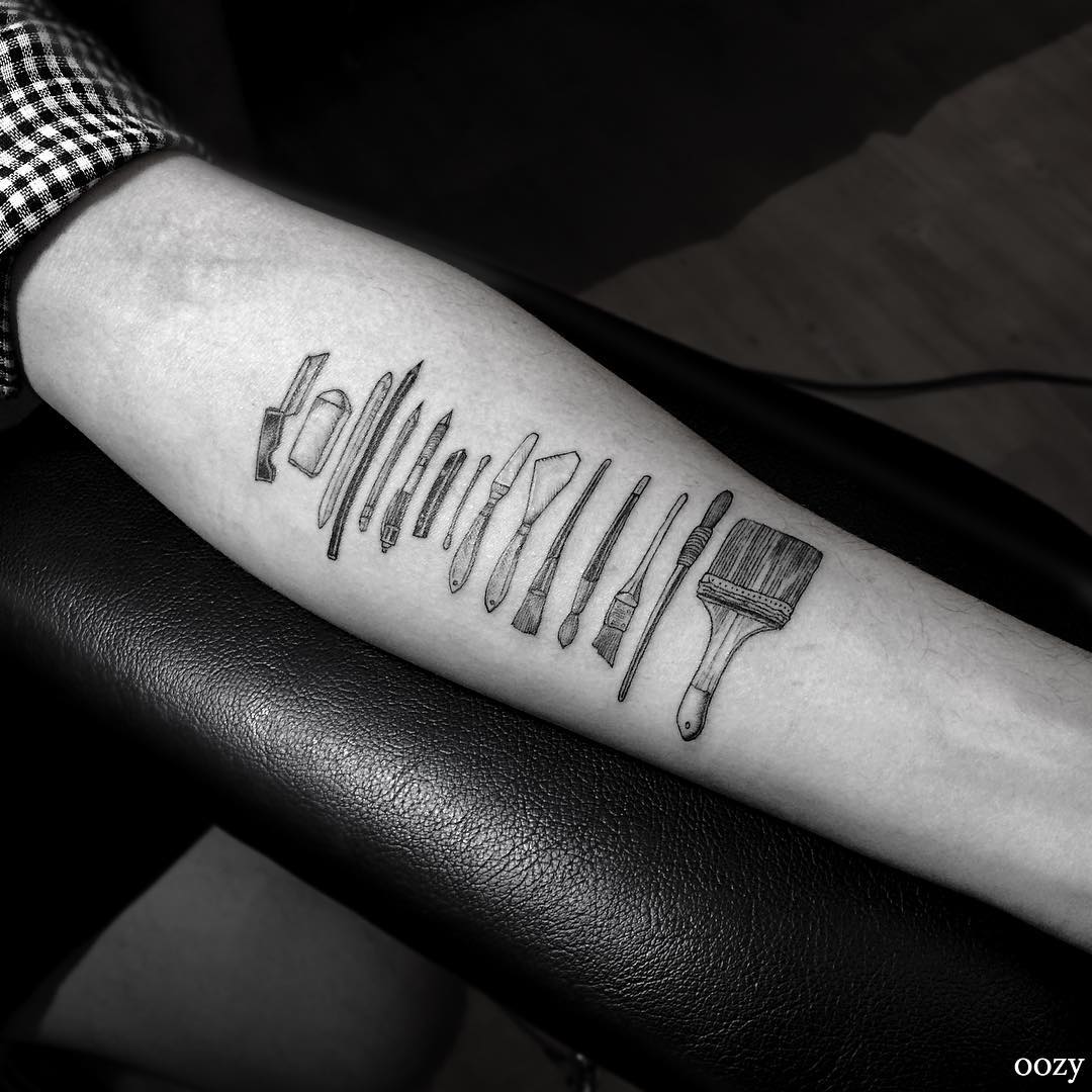 татуировки с профессией клиента, Oozy tattoo 