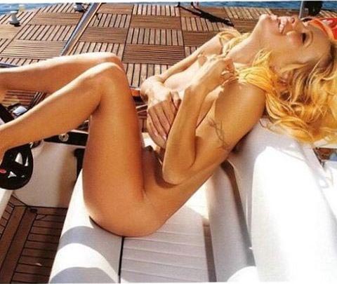 Памела Андерсон на последней обложке, Памела Андерсон 2016, последняя фотосессия Памелы Андерсон