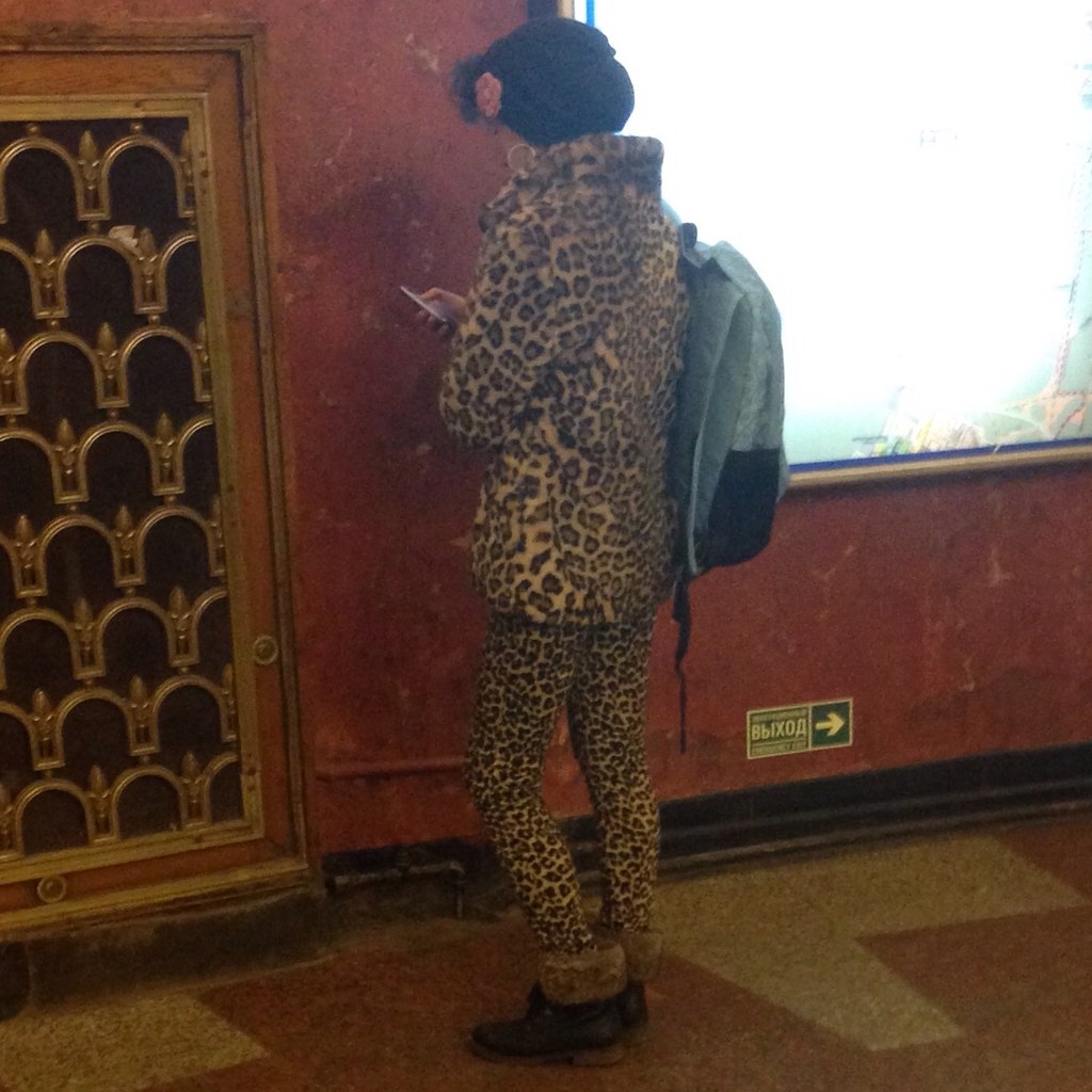 мода петербургского метро, мода метро, модники в транспорте, странные пассажиры метро 