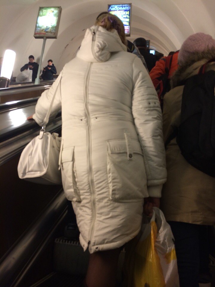 мода петербургского метро, мода метро, модники в транспорте, странные пассажиры метро 