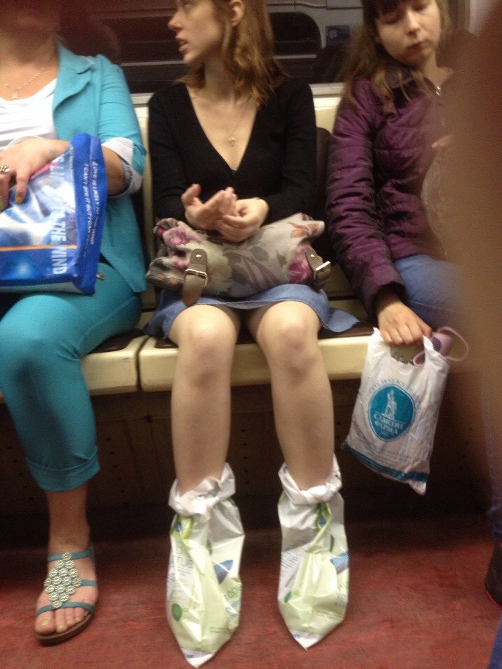 мода петербургского метро, мода метро, модники в транспорте, странные пассажиры метро 