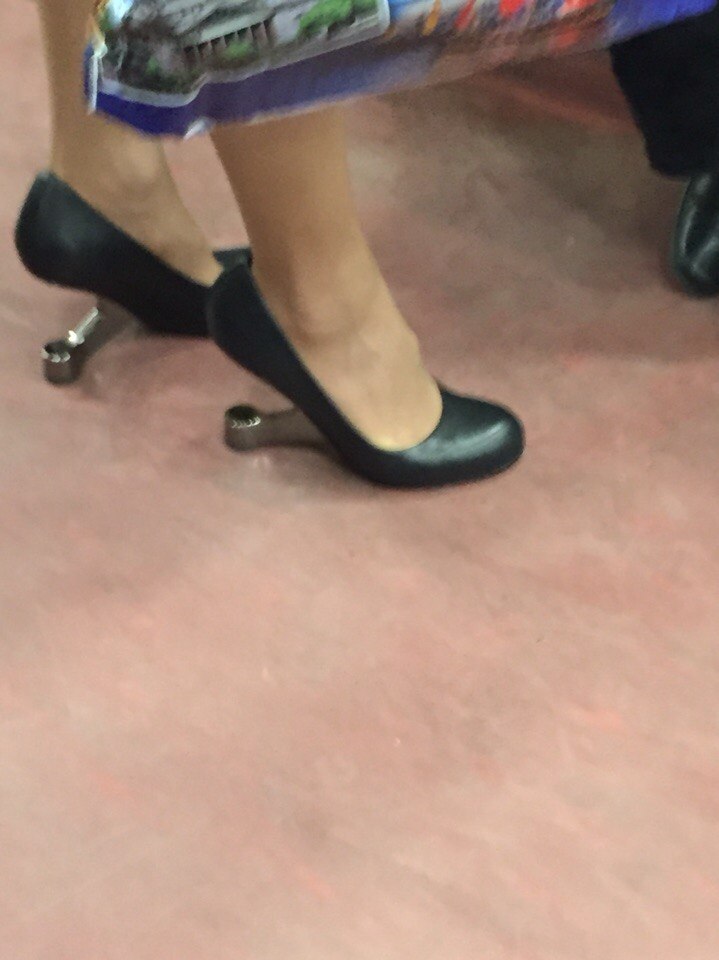 мода петербургского метро, мода метро, модники в транспорте, странные пассажиры метро 