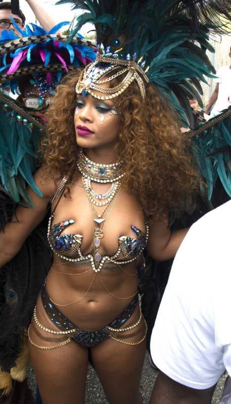 Рианна карнавал на Барбадосе, Барбадос карнавал Рианна, Рианна тверк, Рианна тверк карнавал
