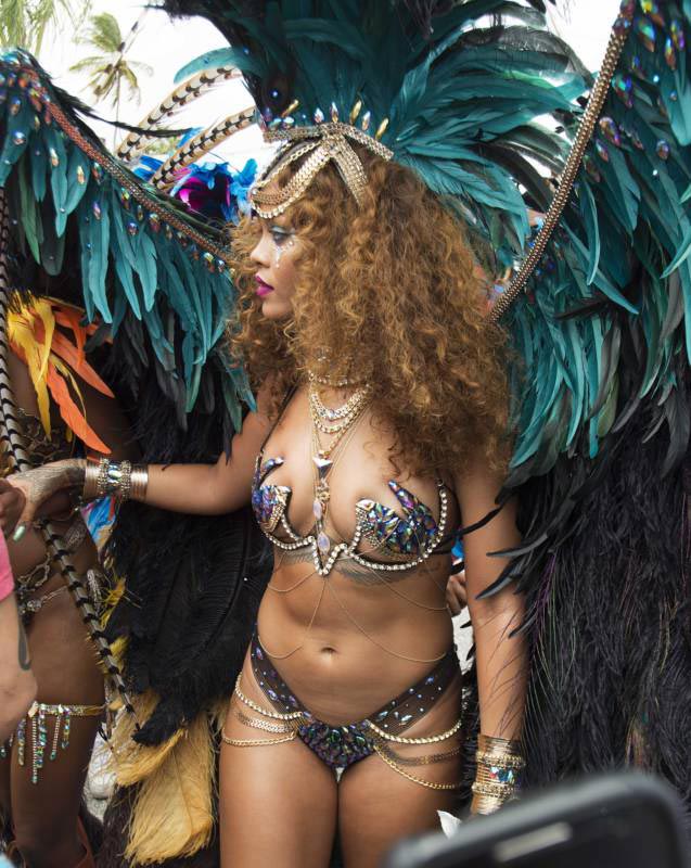 Рианна карнавал на Барбадосе, Барбадос карнавал Рианна, Рианна тверк, Рианна тверк карнавал