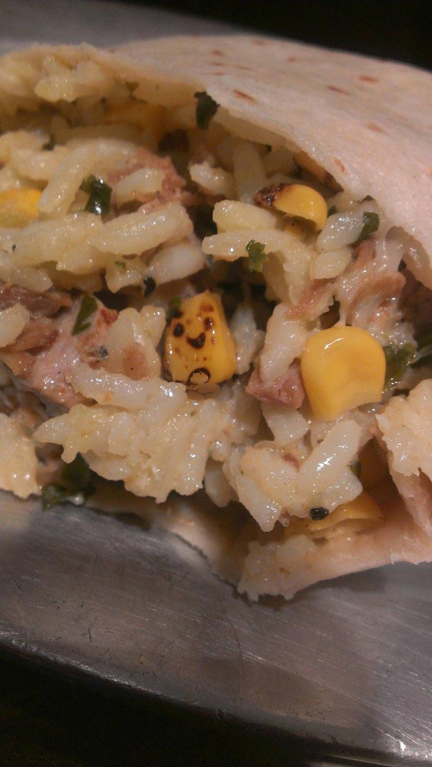 вещи которые ведут себя как мы, лица повсюду, смешные неодушевлённые предметы