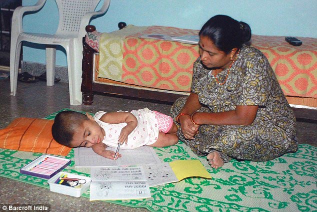 Гириджа Шринивас,Girija Srinivas, девушка в теле 2-летней девочки, девушка в теле двухлетней девочки, 