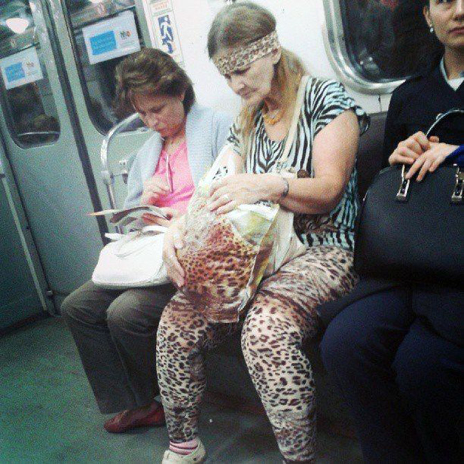 мода петербургского метро, мода метро, модники в транспорте, странные пассажиры метро 
