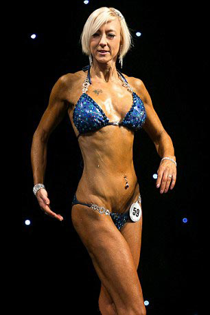 девушка похудела бодибилдинг, занялась бодибилдингом и похудела, похудела занимаясь спортом, похудела на 47 кг