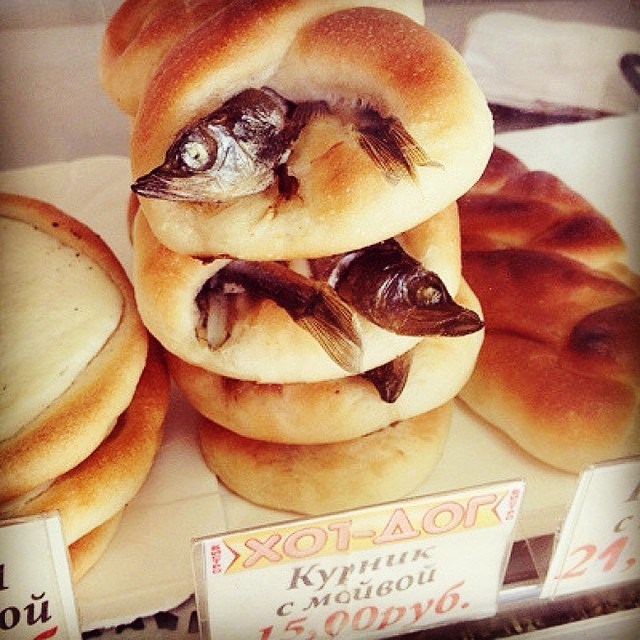 Это Россия детка,  такое бывает только в России