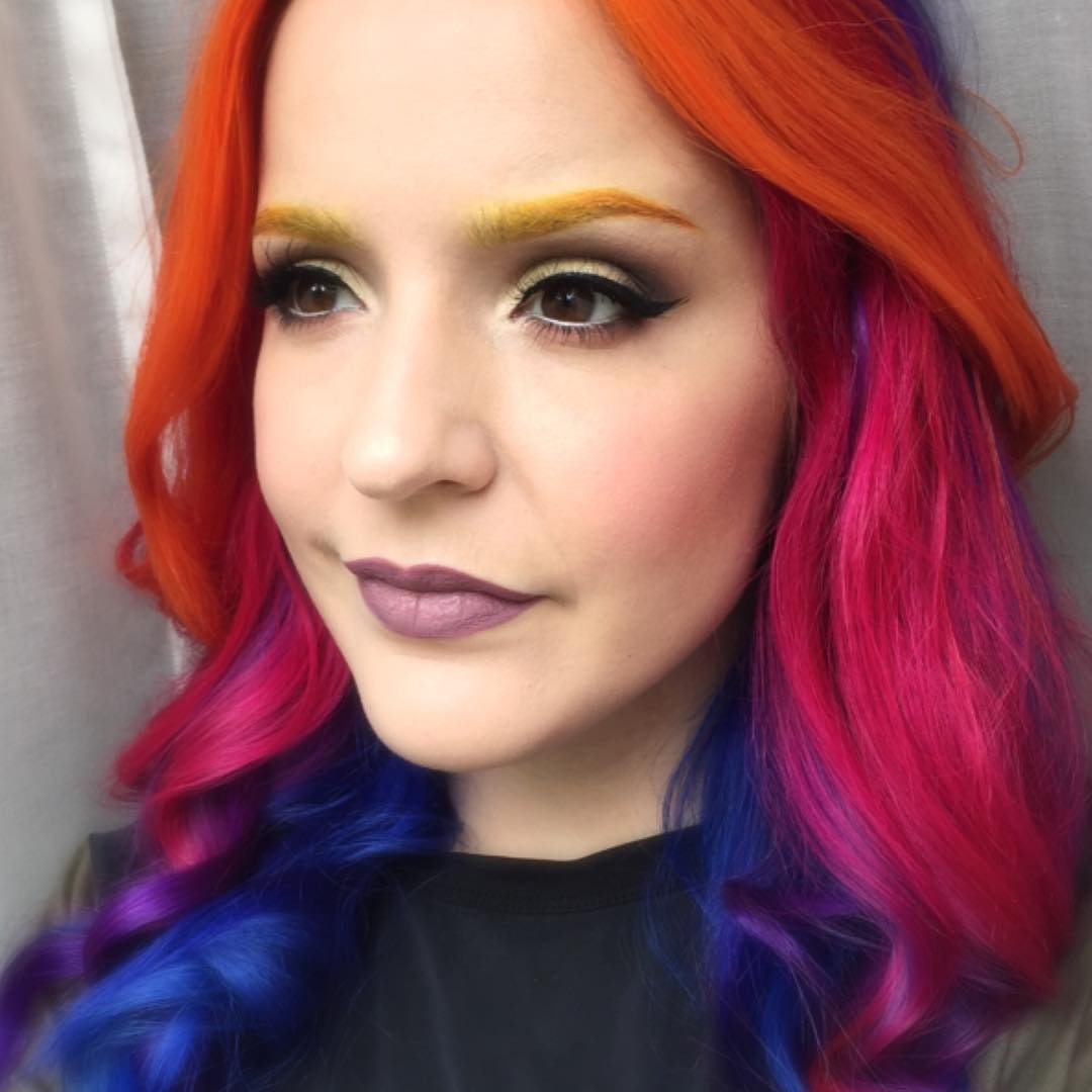 Цветные брови, радужные брови