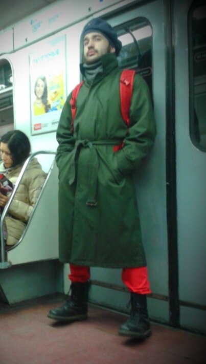 мода петербургского метро, мода метро, модники в транспорте, странные пассажиры метро 