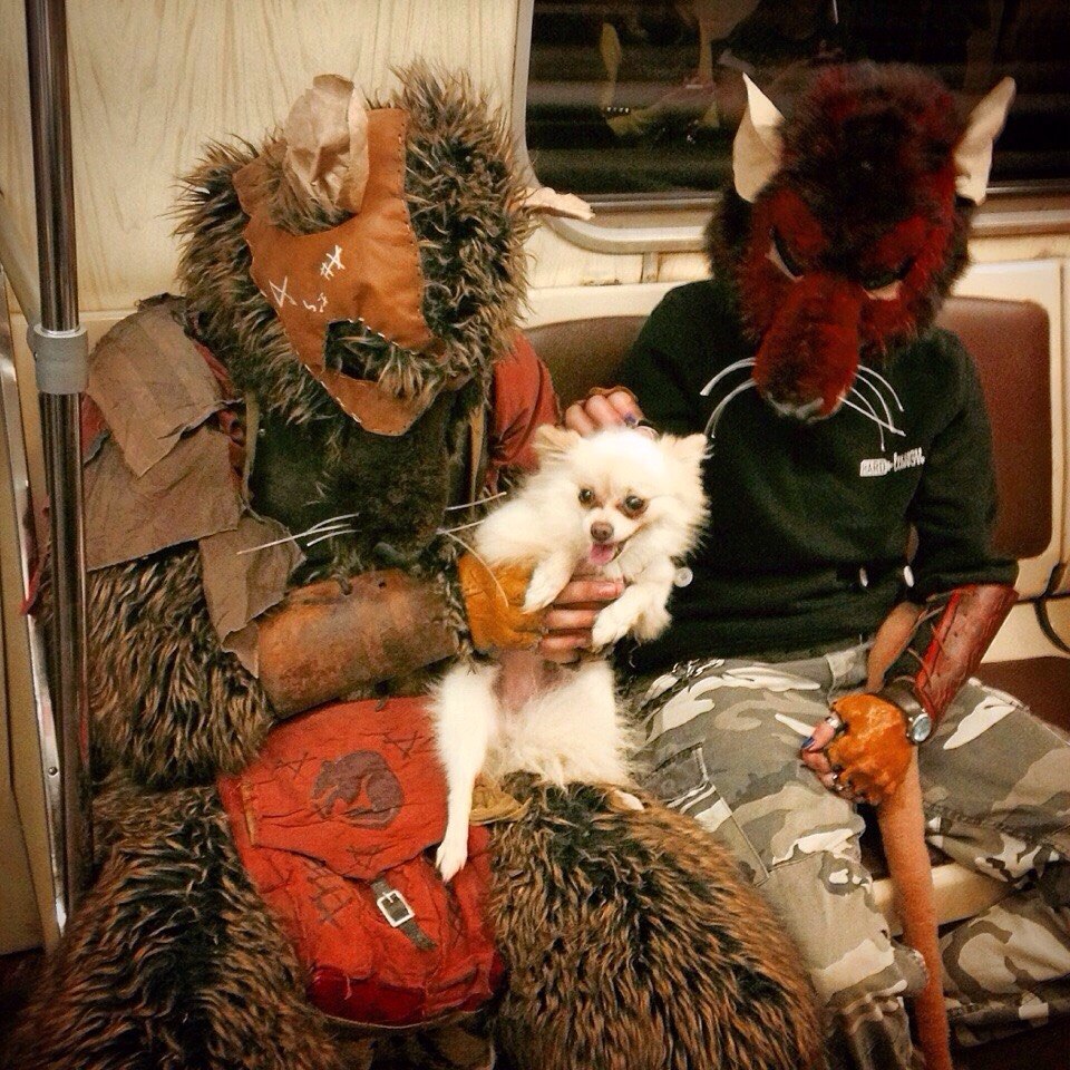 мода петербургского метро, мода метро, модники в транспорте, странные пассажиры метро 