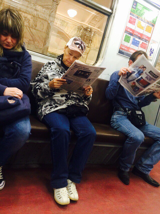 мода петербургского метро, мода метро, модники в транспорте, странные пассажиры метро 